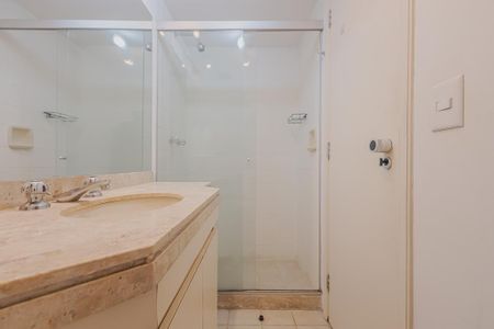 Apartamento à venda com 55m², 2 quartos e 2 vagasBanheiro Social