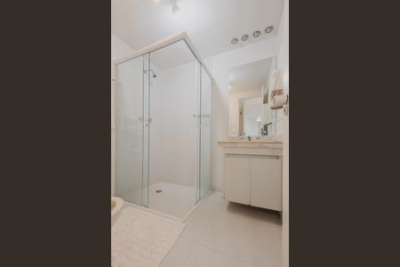 Apartamento à venda com 55m², 2 quartos e 2 vagasBanheiro da Suíte