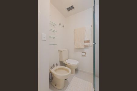 Apartamento à venda com 55m², 2 quartos e 2 vagasBanheiro da Suíte