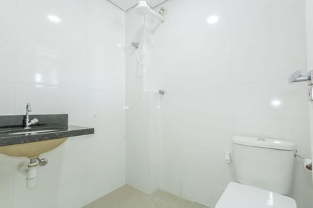 Banheiro de apartamento à venda com 1 quarto, 43m² em Km 18, Osasco