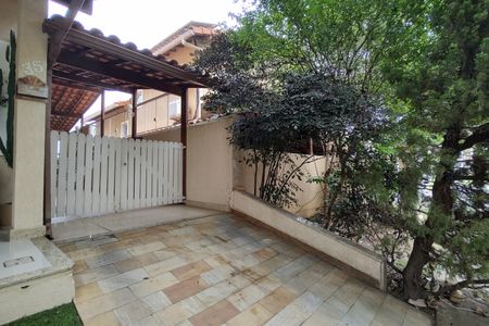 Casa de condomínio à venda com 200m², 3 quartos e 4 vagasGaragem