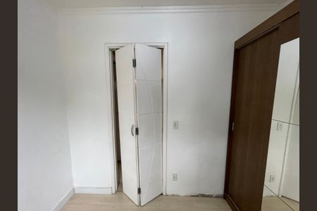 Apartamento à venda com 57m², 2 quartos e 2 vagasQuarto 2