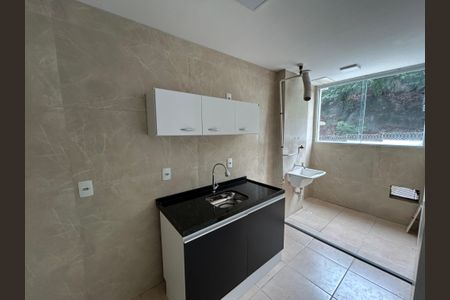 Apartamento à venda com 47m², 2 quartos e sem vagaCozinha