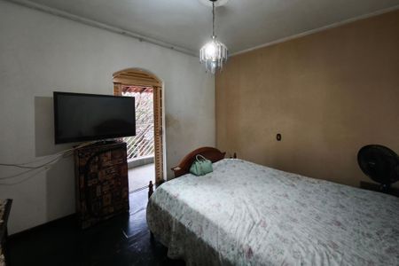 Casa à venda com 200m², 3 quartos e 4 vagasSuíte