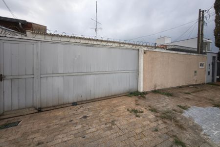 Casa à venda com 200m², 3 quartos e 4 vagasFachada