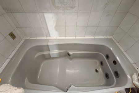Casa à venda com 200m², 3 quartos e 4 vagasBanheiro Suíte