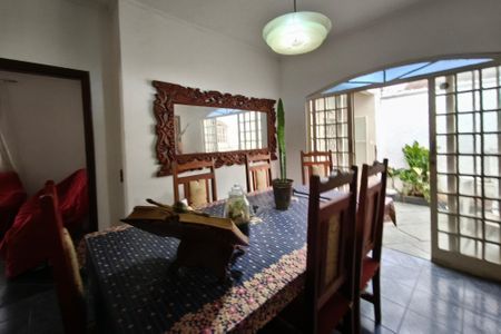 Casa à venda com 200m², 3 quartos e 4 vagasSala de Jantar