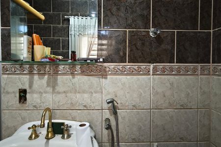 Casa à venda com 200m², 3 quartos e 4 vagasBanheiro Social