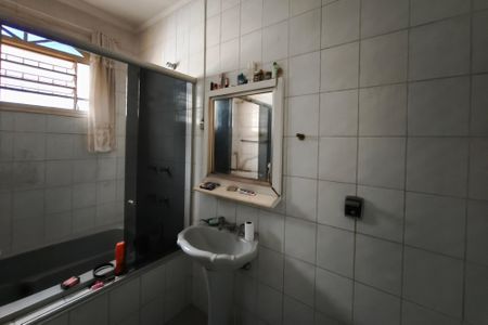 Casa à venda com 200m², 3 quartos e 4 vagasBanheiro Suíte