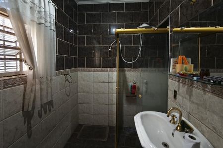 Casa à venda com 200m², 3 quartos e 4 vagasBanheiro Social