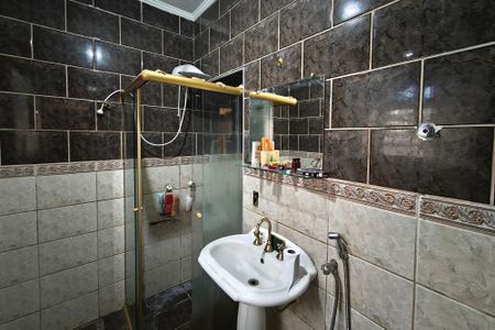 Casa à venda com 200m², 3 quartos e 4 vagasBanheiro Social