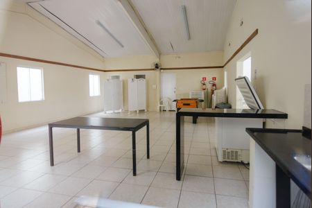 Apartamento para alugar com 69m², 2 quartos e 1 vagaÁrea comum - Salão de festas