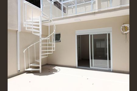 Casa à venda com 150m², 3 quartos e 2 vagasQuintal