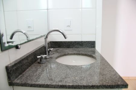 Apartamento para alugar com 65m², 2 quartos e 1 vagaBanheiro da Suíte
