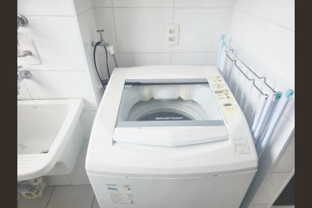 Apartamento para alugar com 65m², 2 quartos e 1 vaga Apartamento para alugar com 65m², 2 quartos e 1 vagaCozinha e Área de Serviço