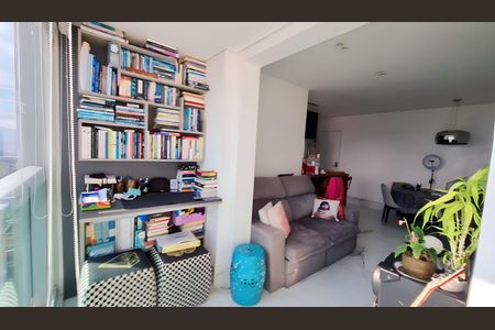 Apartamento à venda com 45m², 1 quarto e 1 vaga Apartamento à venda com 45m², 1 quarto e 1 vagaSala