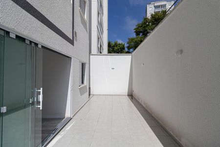 Apartamento à venda com 70m², 2 quartos e 1 vagaQuintal