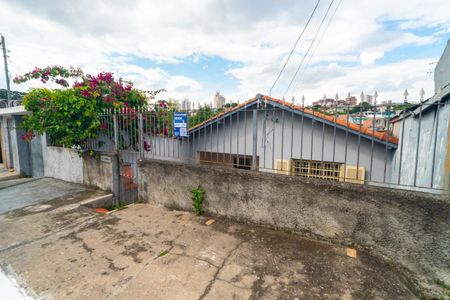 Casa à venda com 267m², 5 quartos e 8 vagasFachada