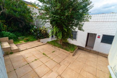 Casa à venda com 267m², 5 quartos e 8 vagasQuintal