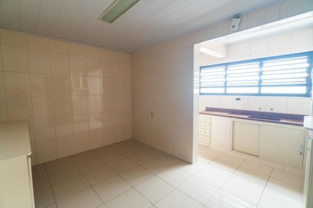 Casa à venda com 267m², 5 quartos e 8 vagasCasa 2 - Cozinha