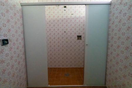 Casa à venda com 267m², 5 quartos e 8 vagasCasa 2 - Banheiro Social