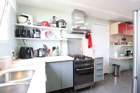 Apartamento para alugar com 187m², 3 quartos e 3 vagasCozinha