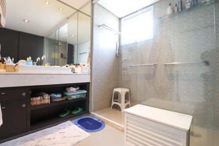 Apartamento para alugar com 187m², 3 quartos e 3 vagasBanheiro da Suíte 3