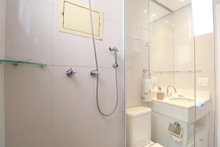 Apartamento para alugar com 187m², 3 quartos e 3 vagasBanheiro da Suíte 2