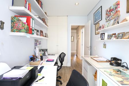 Apartamento para alugar com 187m², 3 quartos e 3 vagasEscritório