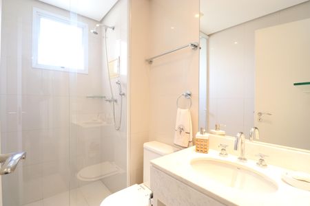 Apartamento para alugar com 187m², 3 quartos e 3 vagasBanheiro da Suíte 2