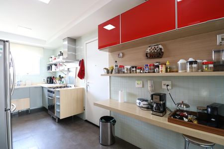 Apartamento para alugar com 187m², 3 quartos e 3 vagasCozinha