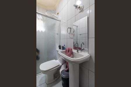 Casa à venda com 100m², 3 quartos e 2 vagas Casa à venda com 100m², 3 quartos e 2 vagasBanheiro