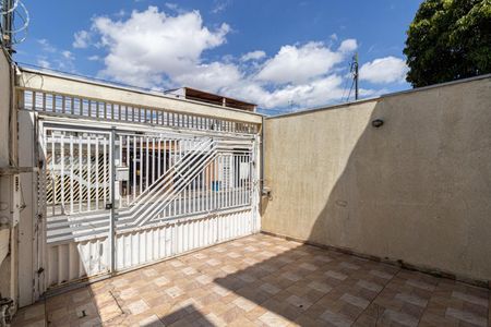 Casa à venda com 100m², 3 quartos e 2 vagas Casa à venda com 100m², 3 quartos e 2 vagasGaragem