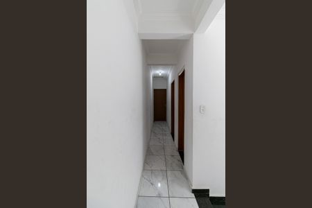 Casa à venda com 100m², 3 quartos e 2 vagas Casa à venda com 100m², 3 quartos e 2 vagasCorredor