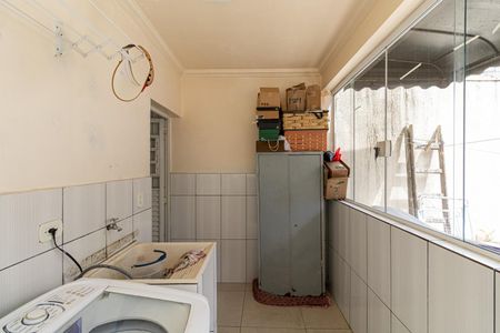 Casa à venda com 100m², 3 quartos e 2 vagas Casa à venda com 100m², 3 quartos e 2 vagasÁrea de Serviço