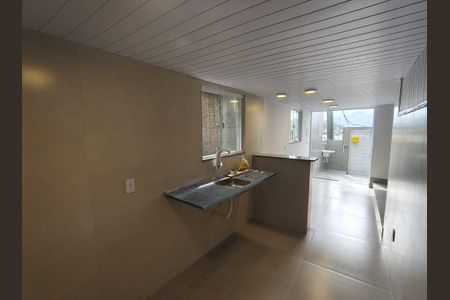 Casa de condomínio para alugar com 45m², 1 quarto e sem vagaCozinha