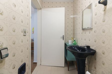 Casa à venda com 1125m², 5 quartos e 8 vagasBanheiro da Suíte 2