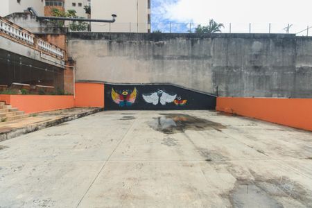 Casa à venda com 1125m², 5 quartos e 8 vagasQuintal