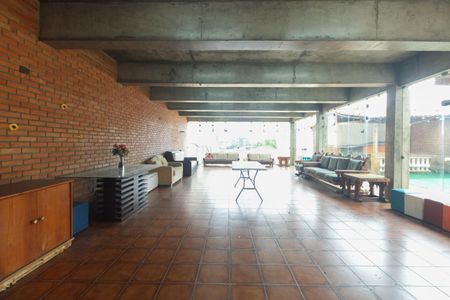 Casa à venda com 1125m², 5 quartos e 8 vagasÁrea comum - Salão de Festas