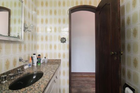 Casa à venda com 1125m², 5 quartos e 8 vagasBanheiro da Suíte 1