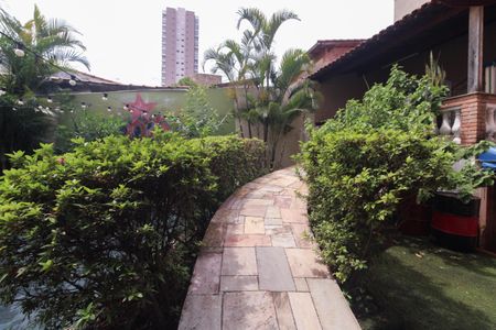 Casa à venda com 1125m², 5 quartos e 8 vagasQuintal