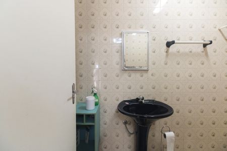 Casa à venda com 1125m², 5 quartos e 8 vagasBanheiro da Suíte 2