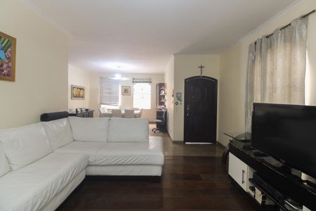 Casa à venda com 1125m², 5 quartos e 8 vagasSala