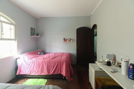 Casa à venda com 1125m², 5 quartos e 8 vagasQuarto 2