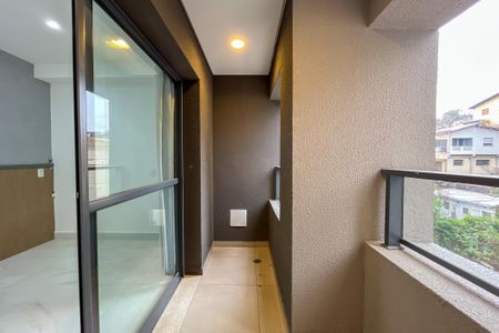 Varanda de kitnet/studio para alugar com 1 quarto, 27m² em Vila Primavera, São Paulo