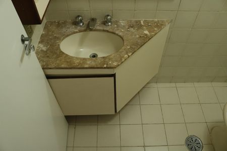 Apartamento à venda com 65m², 3 quartos e 1 vagaBanheiro Social