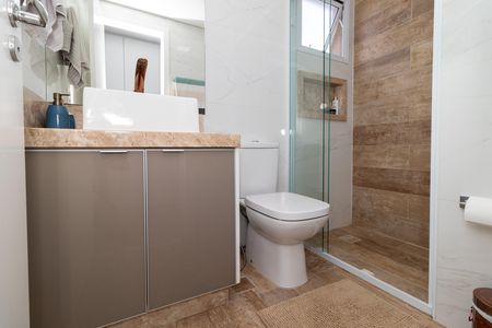 Apartamento para alugar com 79m², 2 quartos e 1 vaga Apartamento para alugar com 79m², 2 quartos e 1 vagaBanheiro da Suíte