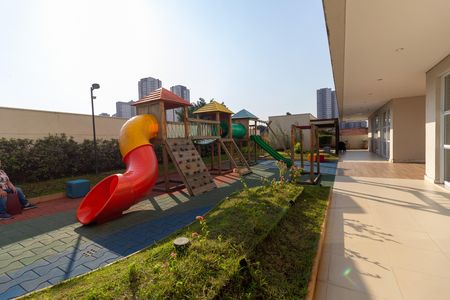 Apartamento para alugar com 79m², 2 quartos e 1 vaga Apartamento para alugar com 79m², 2 quartos e 1 vagaÁrea comum - Playground