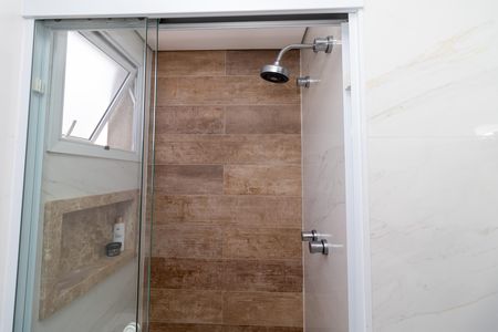 Apartamento para alugar com 79m², 2 quartos e 1 vaga Apartamento para alugar com 79m², 2 quartos e 1 vagaBanheiro da Suíte
