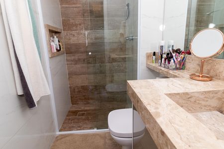 Apartamento para alugar com 79m², 2 quartos e 1 vaga Apartamento para alugar com 79m², 2 quartos e 1 vagaBanheiro